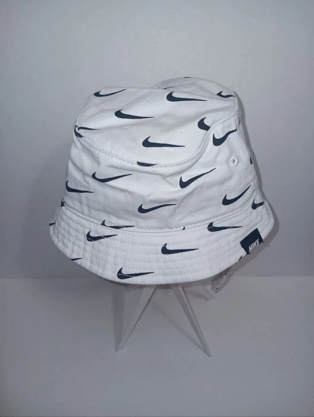 NIKE SWOOSH INFANT ADJUSTABLE CHIN STRAP COTTON BUCKET HAT